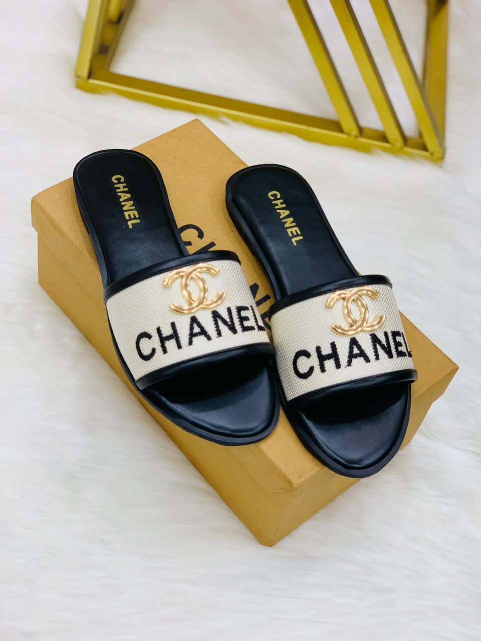 Basic Chanel Flats