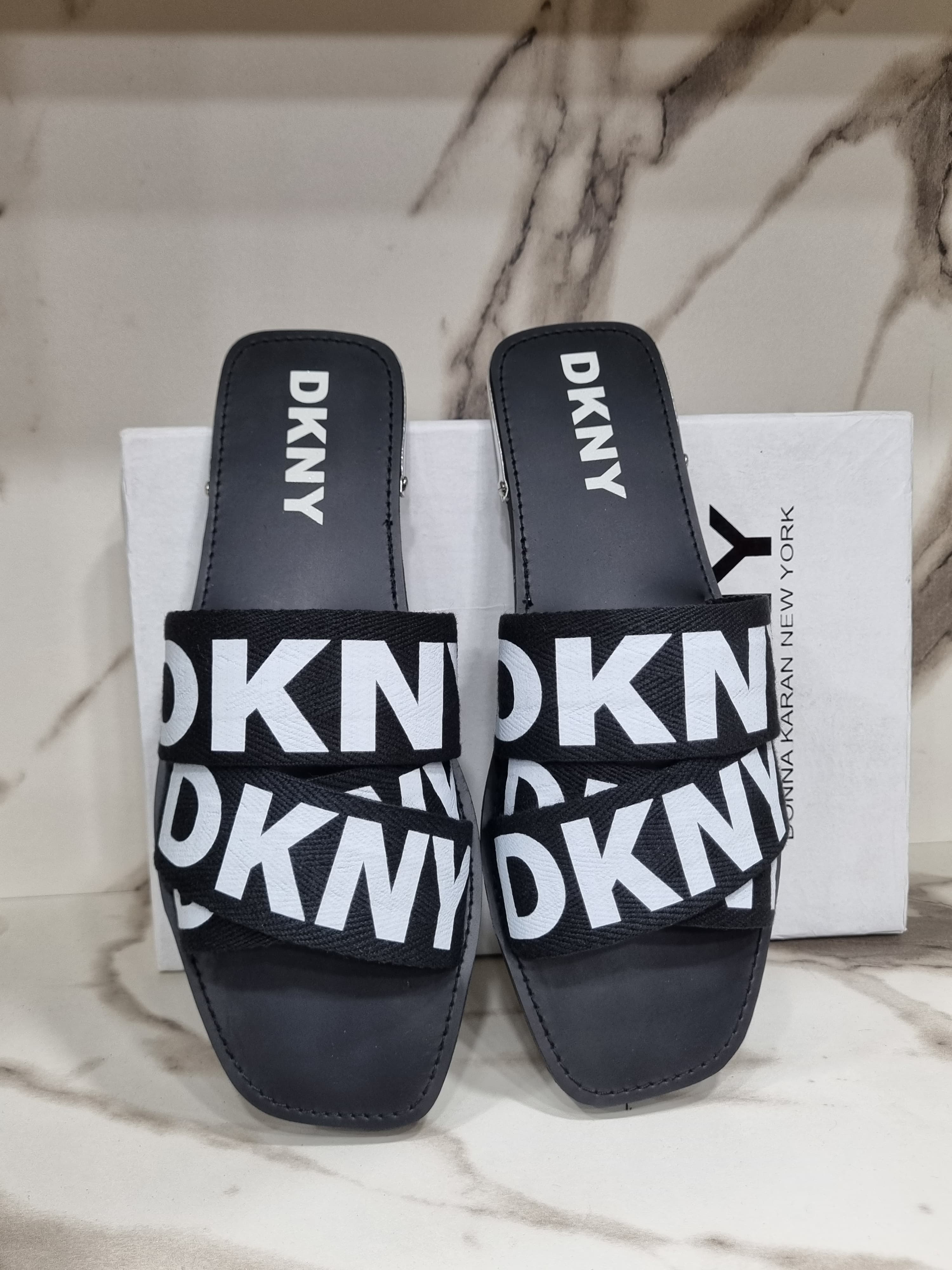 DKNY Flats