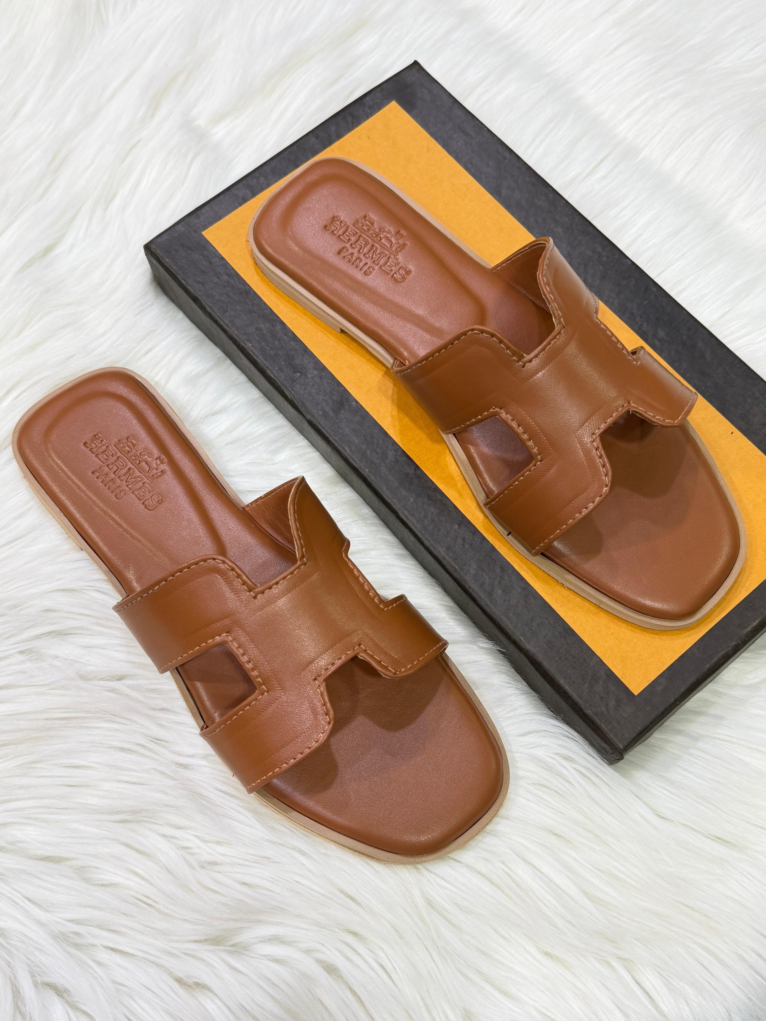 Comfy Hermes Flats