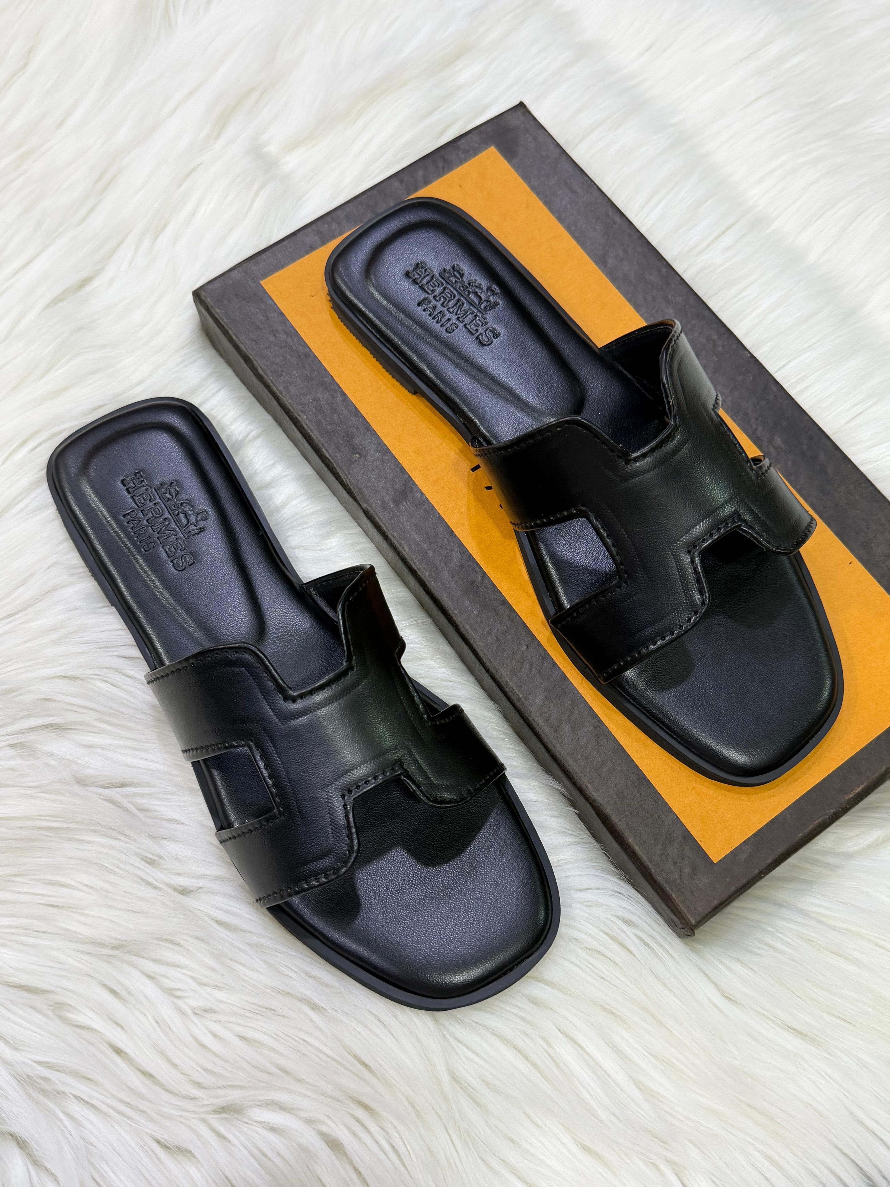 Comfy Hermes Flats