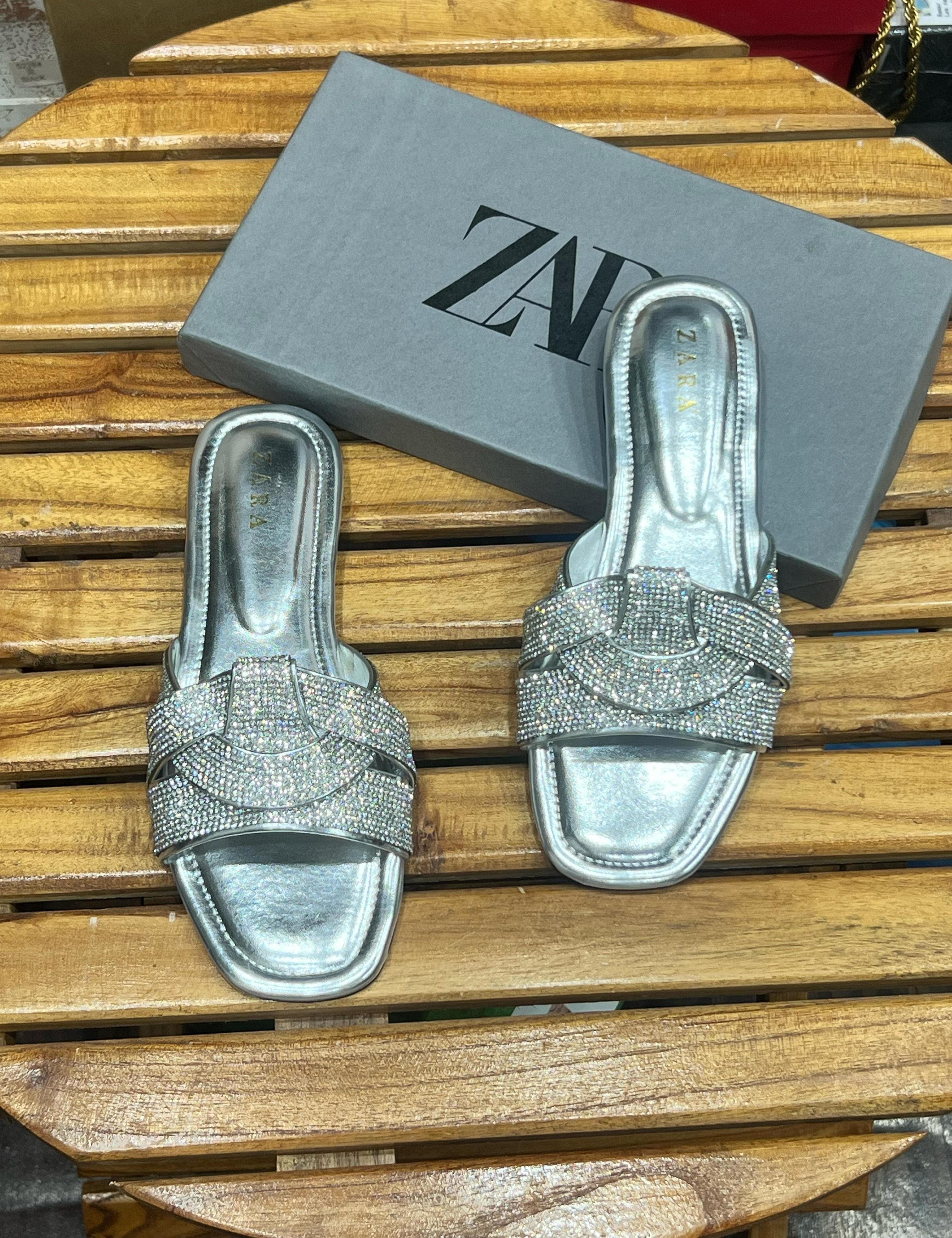 Strapped ZR Flats