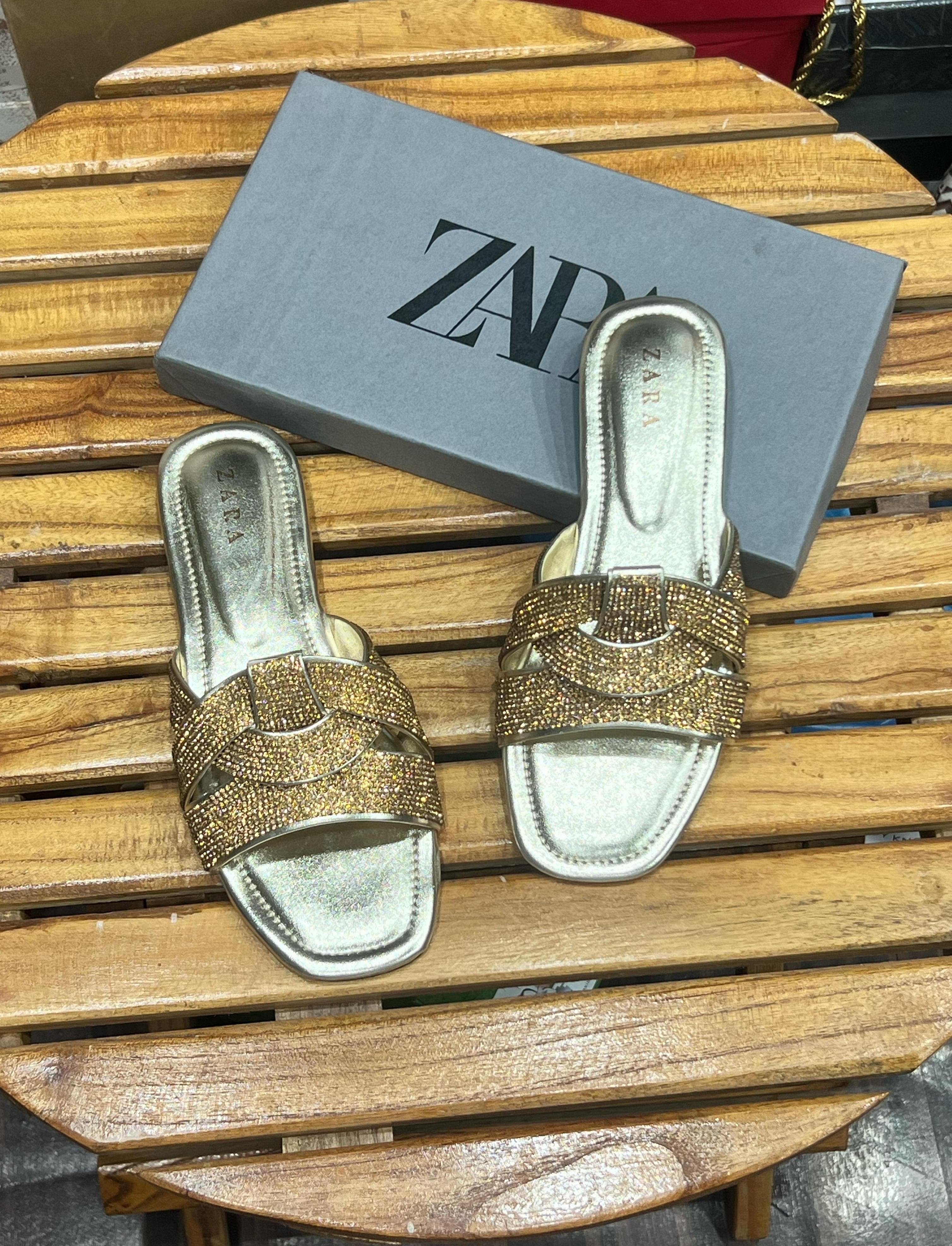 Strapped ZR Flats