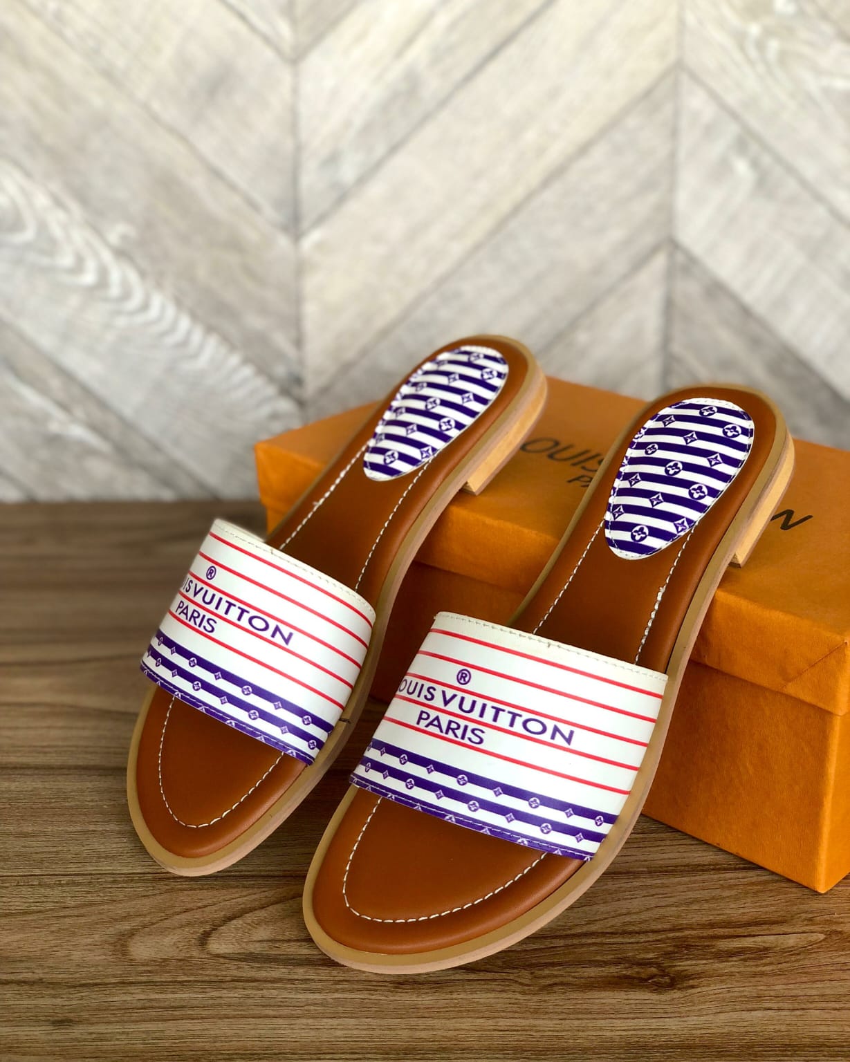 LV Flats