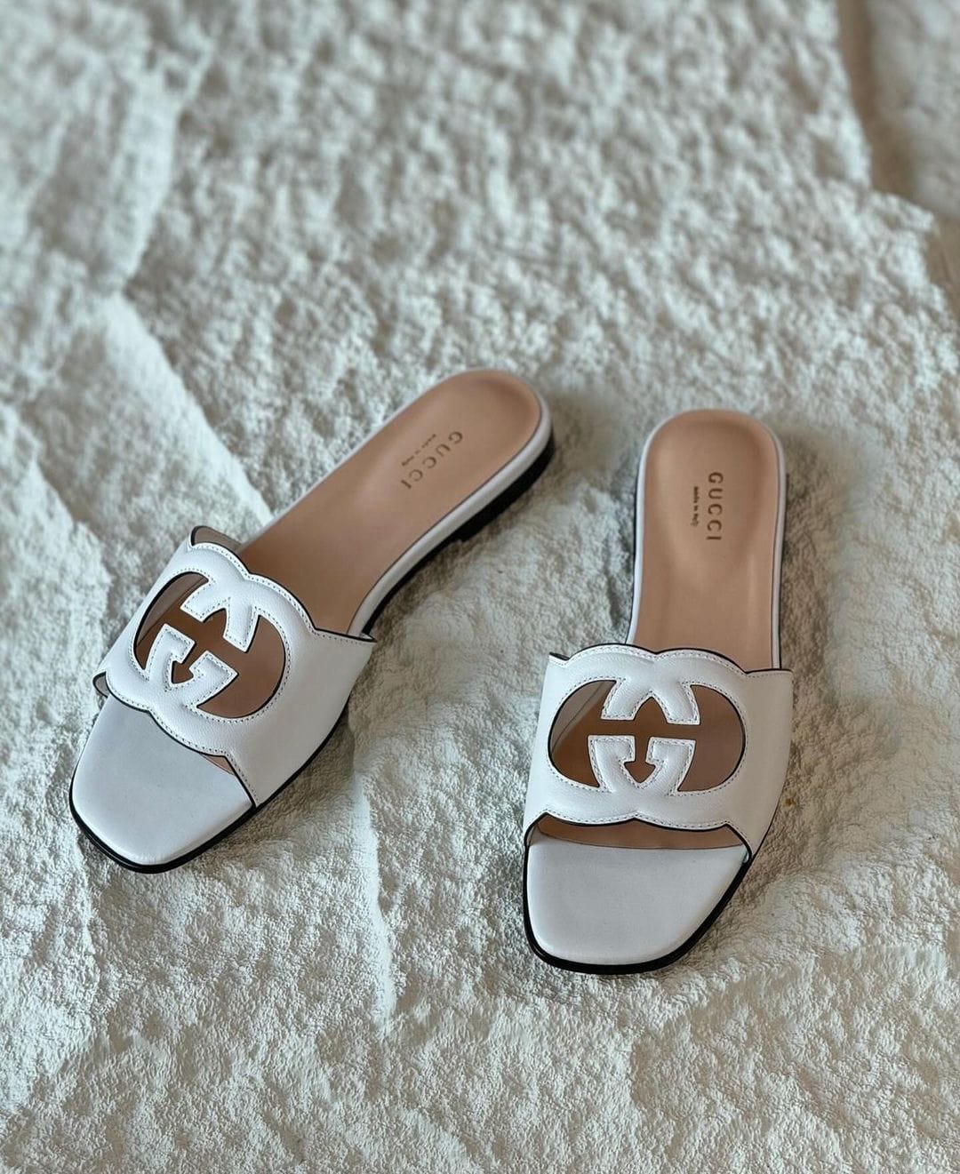 Premium GG Flats