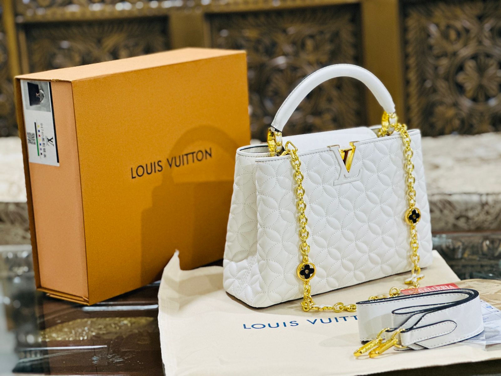 LV Capucines Handbags