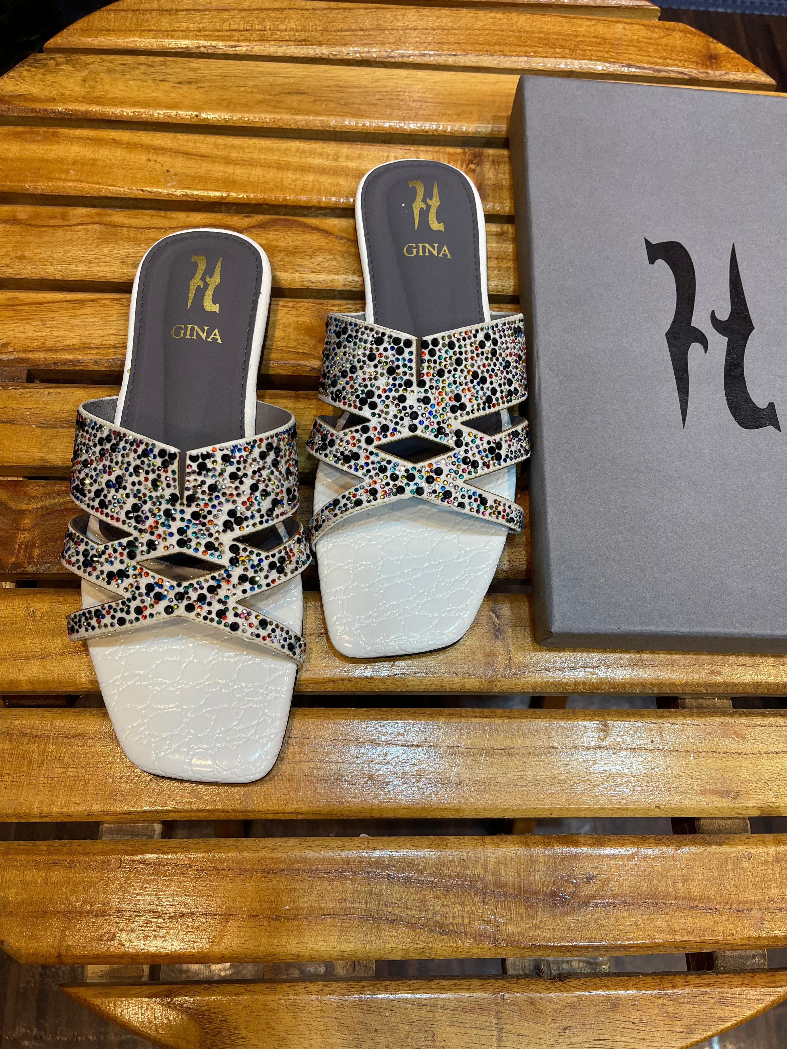 X-strap Flats
