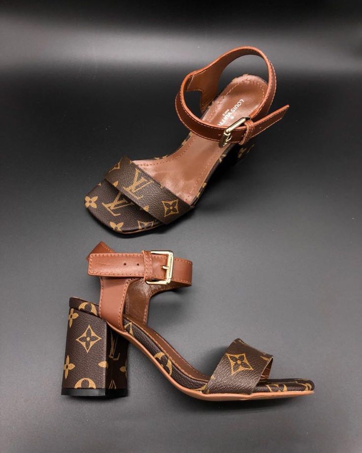 L-V Block Heel