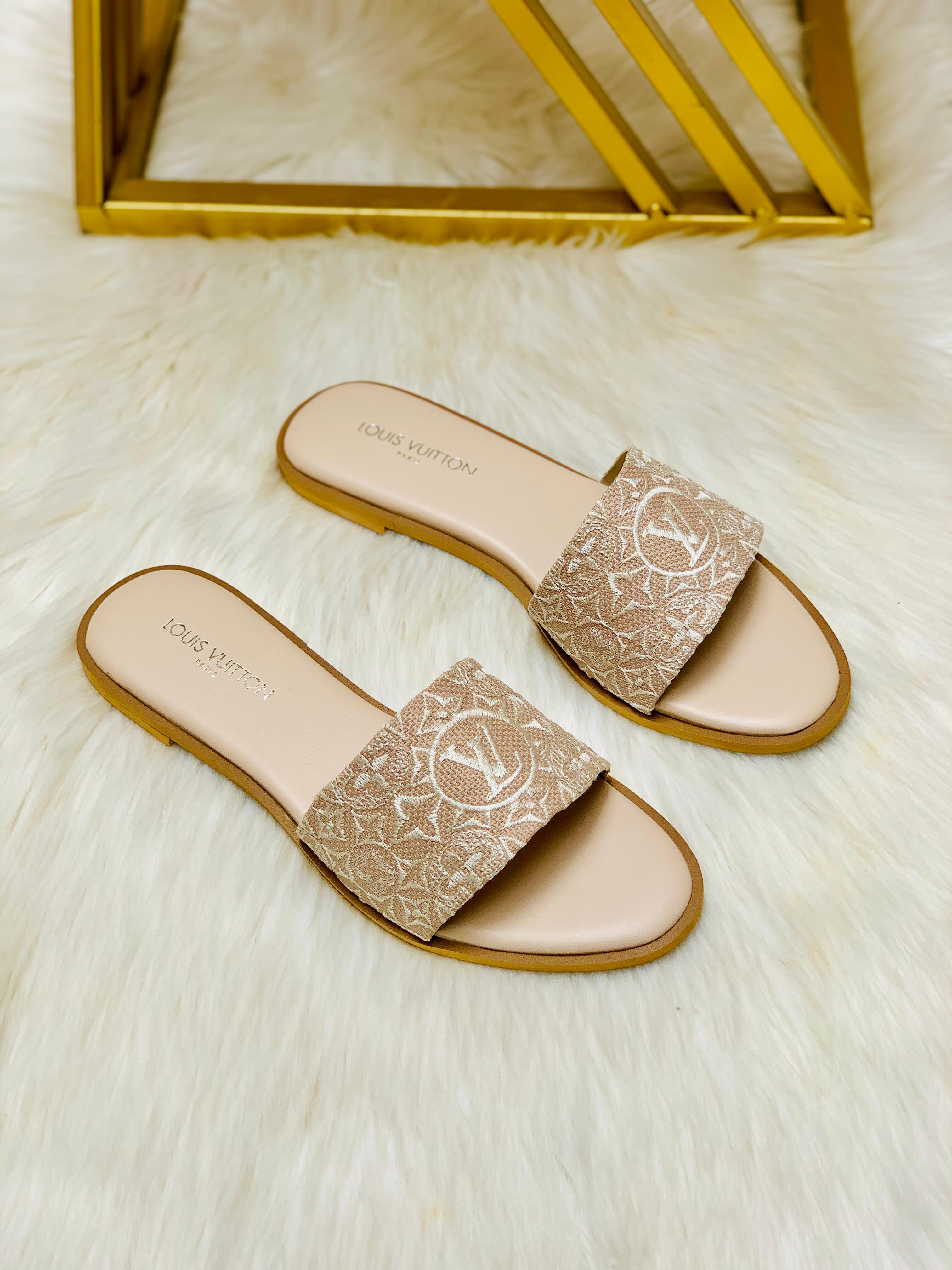 Lavish LV Flats