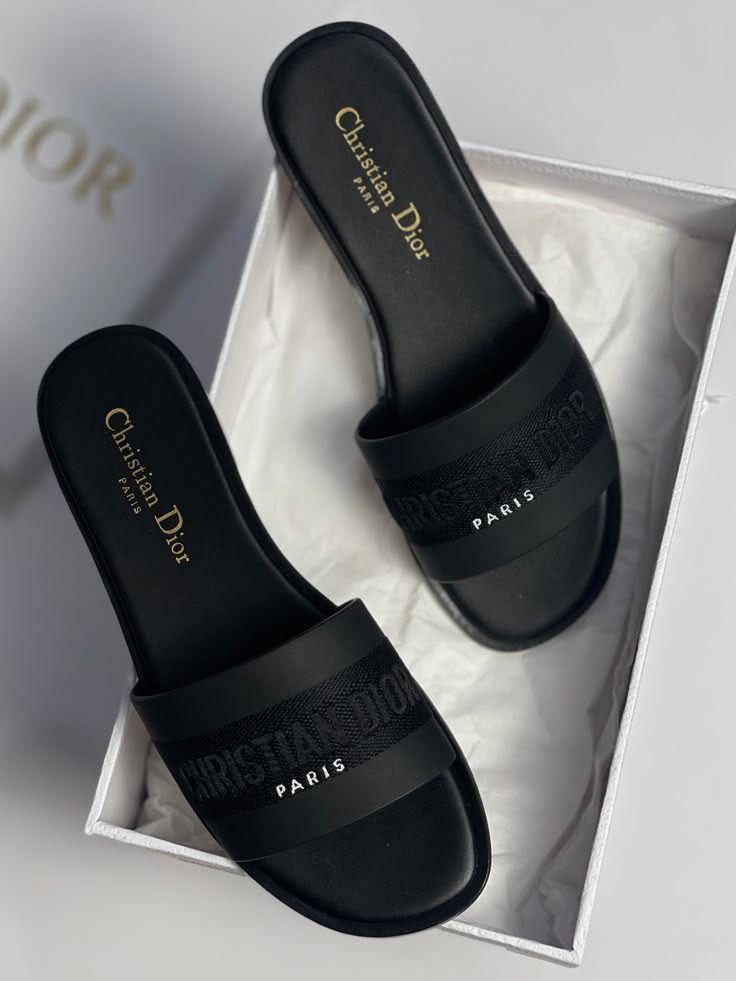 Regular dior flats