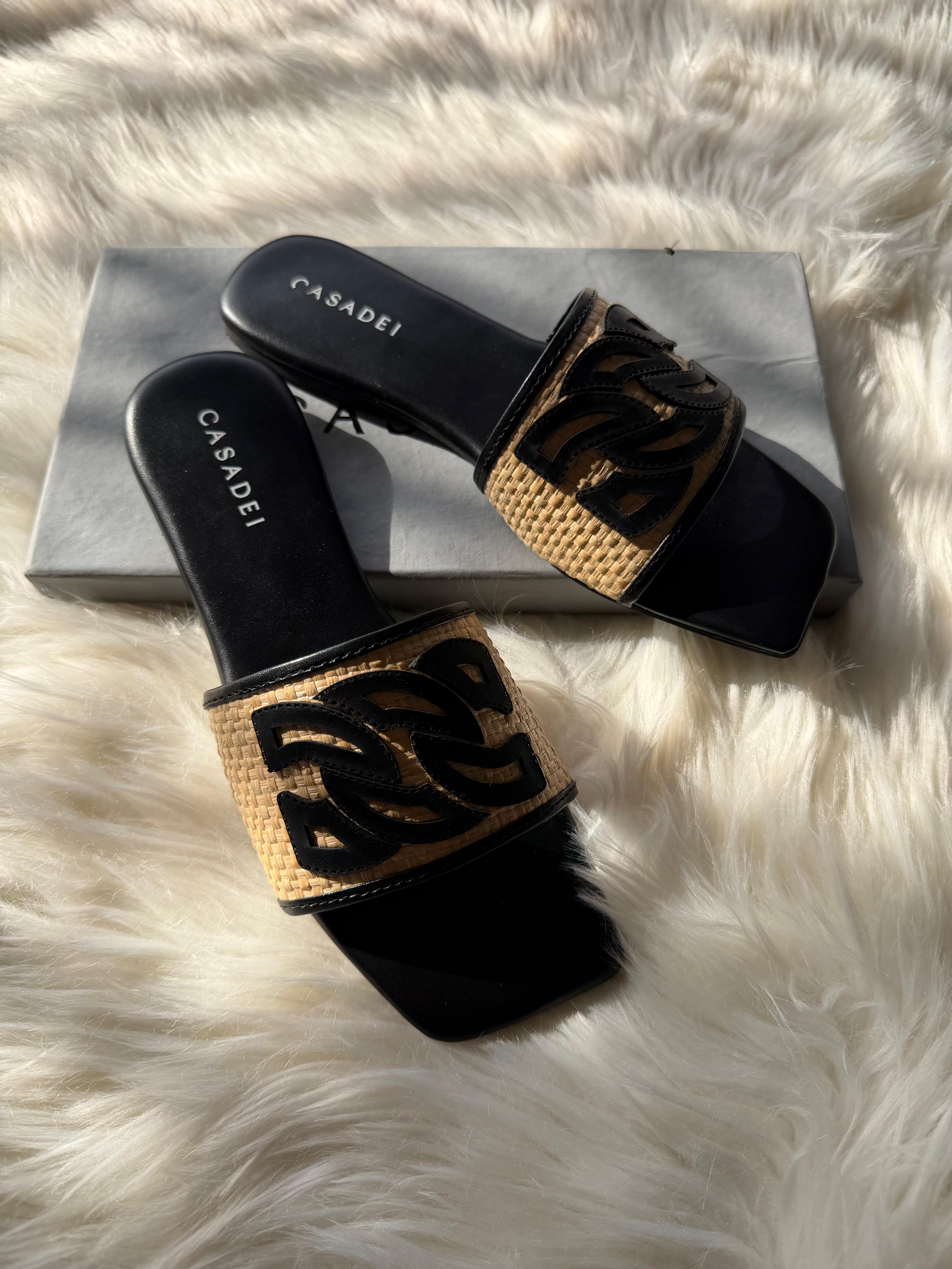 Formé Casa Black Flats