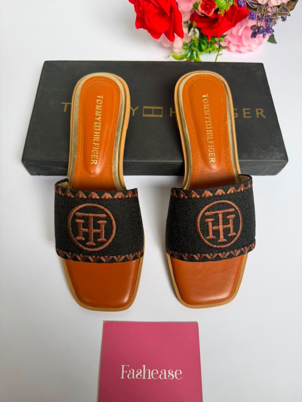 Classic T-H Flats - Black