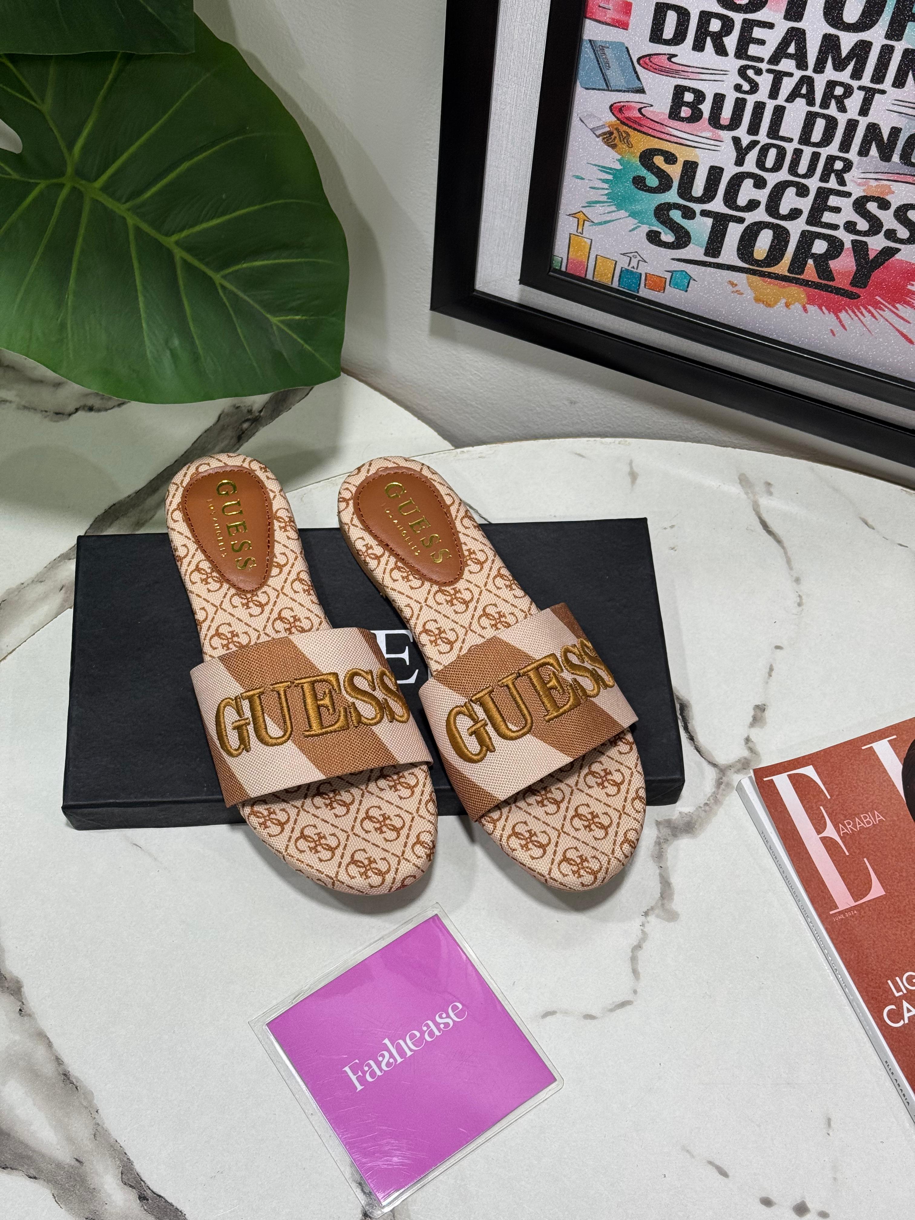 Gu-ess Print Flats